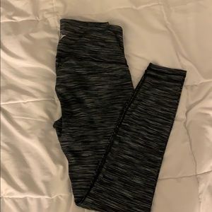 Long workout leggings.